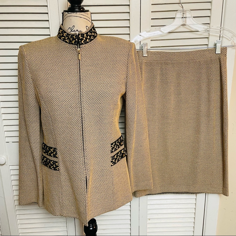 ST John By Marie Gray skirt suit